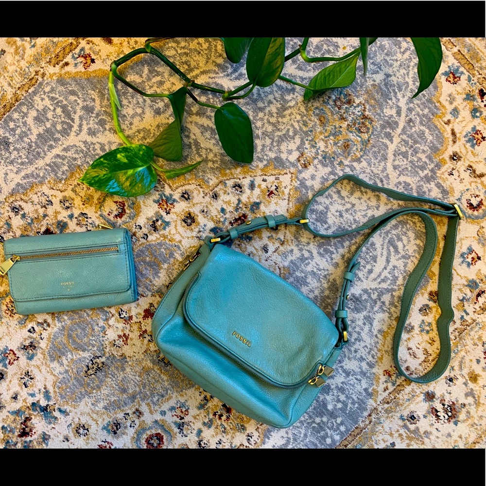 FOSSIL Purse & Wallet - Picture 1 of 5